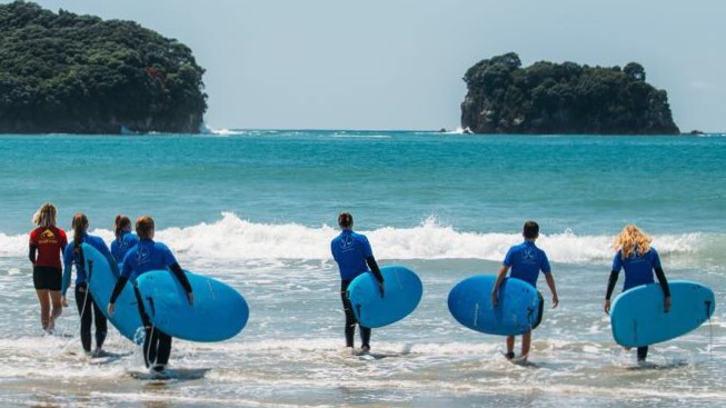surfing new zealand international student